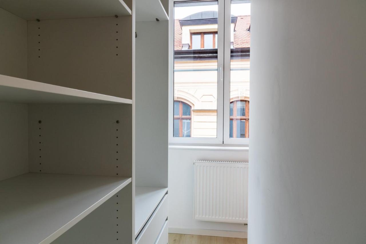 City Castle Apartments Free Parking Bratislava Bagian luar foto