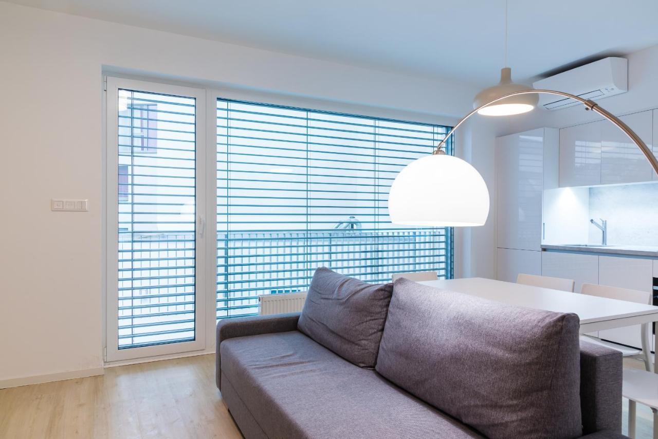 City Castle Apartments Free Parking Bratislava Bagian luar foto