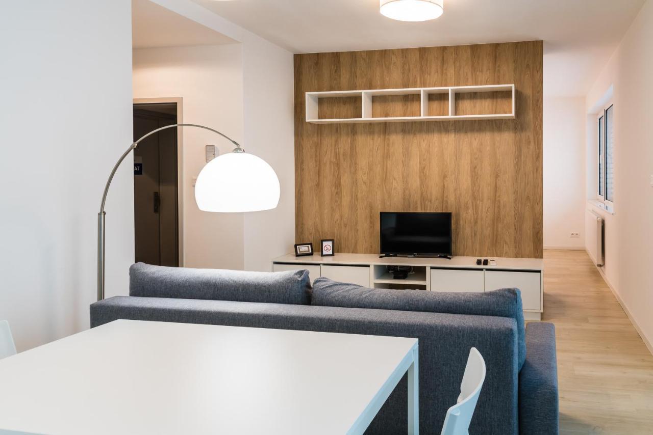 City Castle Apartments Free Parking Bratislava Bagian luar foto