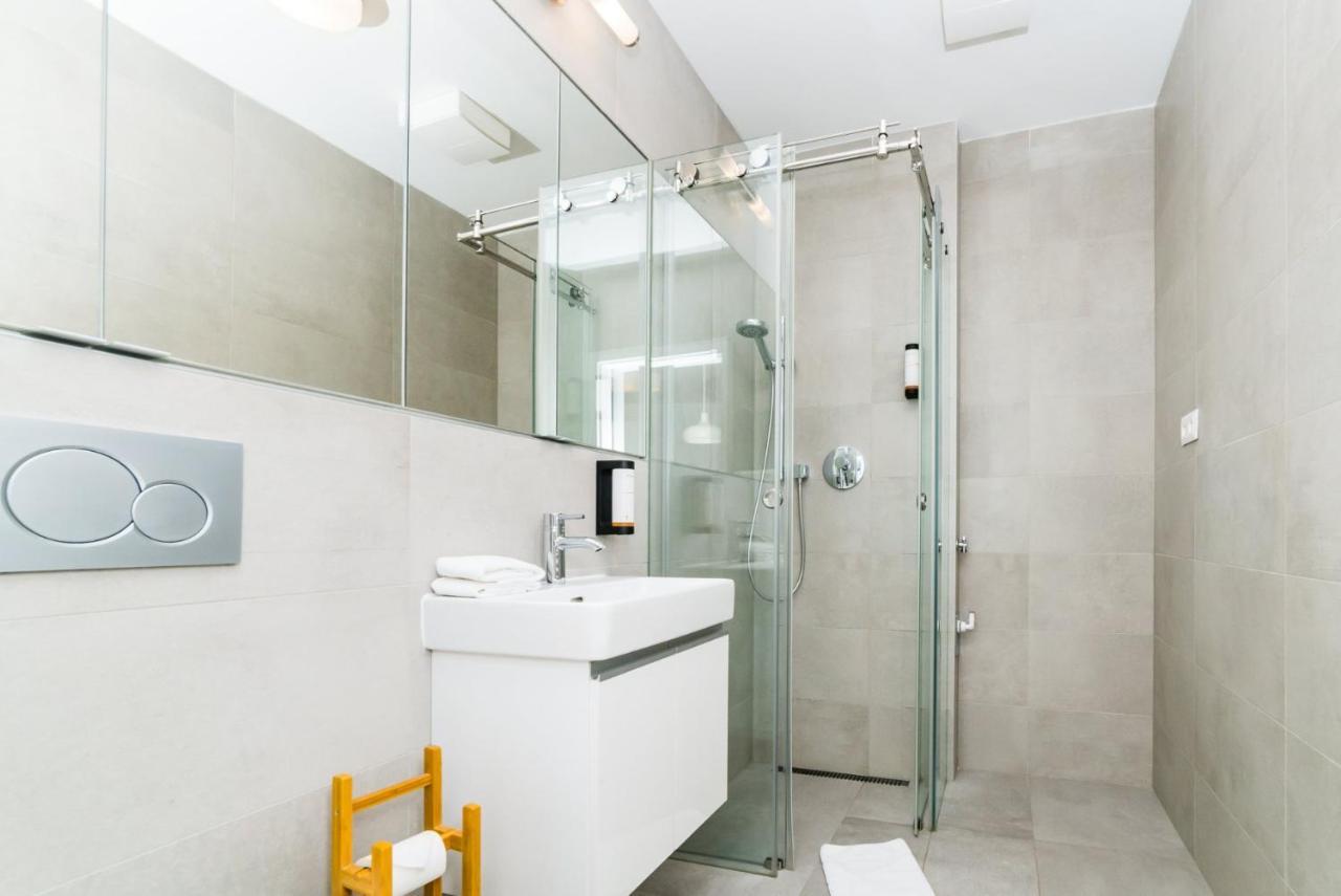 City Castle Apartments Free Parking Bratislava Bagian luar foto